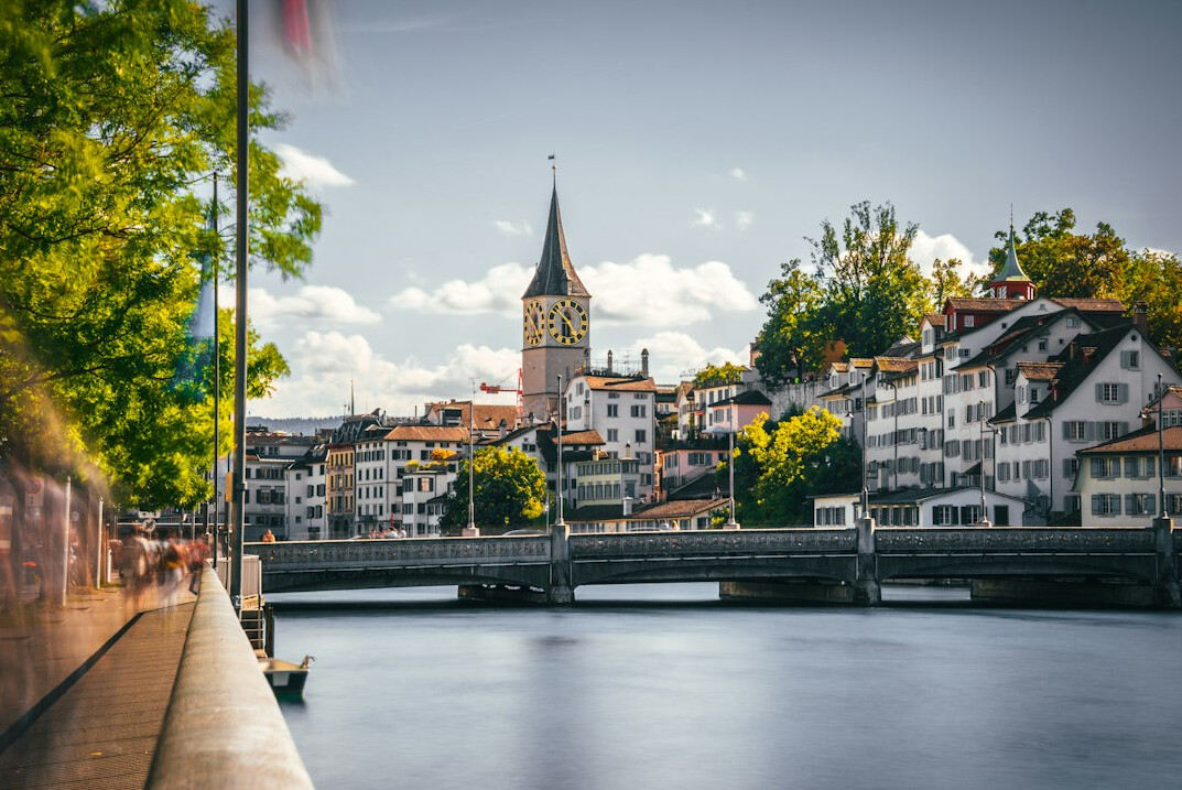 zurich city skyline